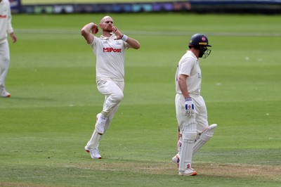 220725 - Glamorgan v Kent - Rothesay County Championship Division 2 - James Harris of Glamorgan bowling