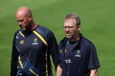 220725 - Glamorgan v Kent - Rothesay County Championship Division 2 - David Harrison and Head Coach Richard Dawson