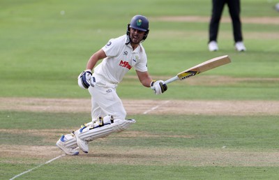 220725 - Glamorgan v Kent - Rothesay County Championship Division 2 - Kiran Carlson of Glamorgan batting