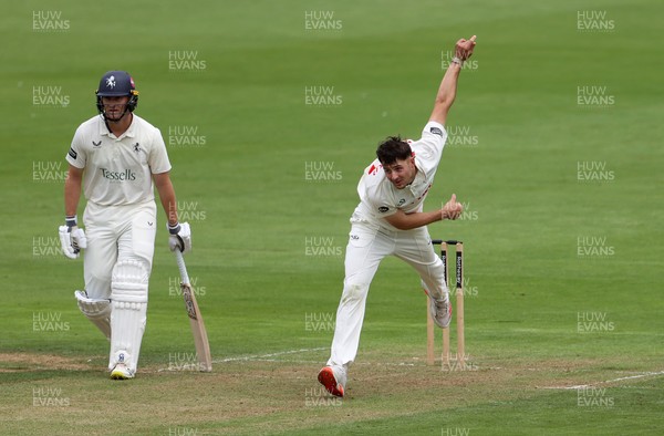 220725 - Glamorgan v Kent - Rothesay County Championship Division 2 - Ned Leonard of Glamorgan bowling
