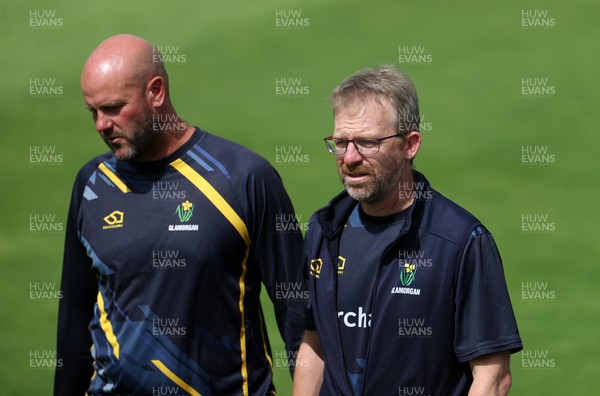 220725 - Glamorgan v Kent - Rothesay County Championship Division 2 - David Harrison and Head Coach Richard Dawson
