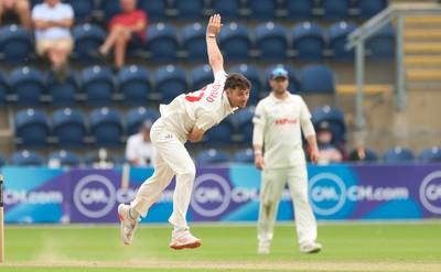240725  Glamorgan v Kent, Rothesay County Championship Division 2, Day 3 -  Ned Leonard of Glamorgan bowls
