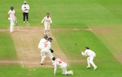 240725  Glamorgan v Kent, Rothesay County Championship Division 2, Day 3 - Billy Root of Glamorgan catches Matt Quinn of Kent off the bowling of Kiran Carlson of Glamorgan