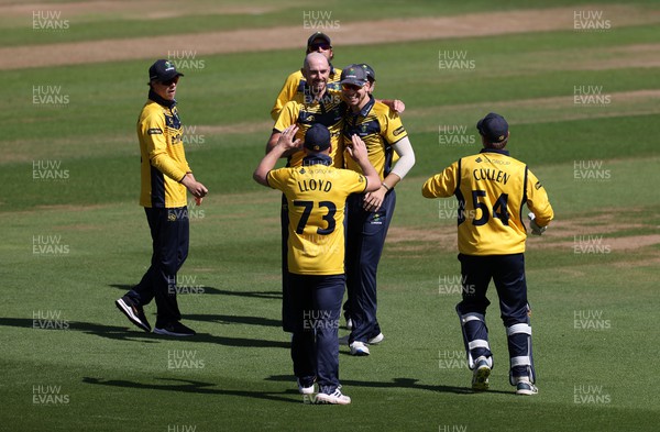 040822 - Glamorgan v Kent Spitfires - Royal London One Day Cup - James Weighell of Glamorgan celebrates taking the wicket of Ben Compton who was caught by Tom Cullen