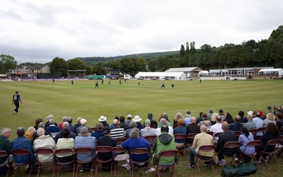 170822 - Glamorgan v Lancashire, Royal London One Day Cup - Crowds watch the match as Glamorgan take on Lancashire at Neath Cricket Club, Neath