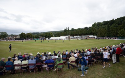 170822 - Glamorgan v Lancashire, Royal London One Day Cup - Crowds watch the match as Glamorgan take on Lancashire at Neath Cricket Club, Neath