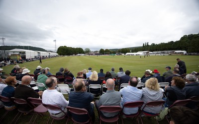 170822 - Glamorgan v Lancashire, Royal London One Day Cup - Crowds watch the match as Glamorgan take on Lancashire at Neath Cricket Club, Neath