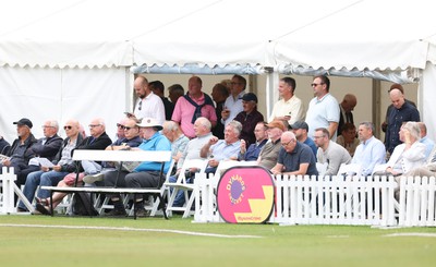 170822 - Glamorgan v Lancashire, Royal London One Day Cup - Crowds watch the match as Glamorgan take on Lancashire at Neath Cricket Ground