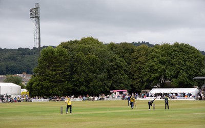 170822 - Glamorgan v Lancashire, Royal London One Day Cup - Crowds watch the match as Glamorgan take on Lancashire at Neath Cricket Club, Neath