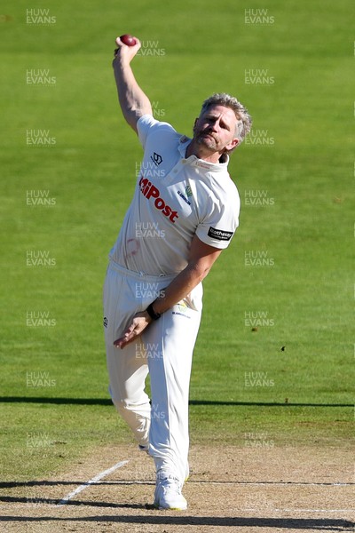 250925 - Glamorgan v Lancashire - Rothesay County Championship - Timm Van Der Gugten of Glamorgan bowling