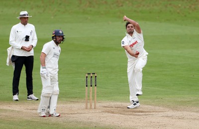 260925 - Glamorgan v Lancashire, Rothesay County Championship - Kiran Carlson of Glamorgan bowling