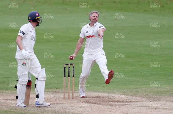 260925 - Glamorgan v Lancashire, Rothesay County Championship - Timm Van Der Gugten of Glamorgan bowling
