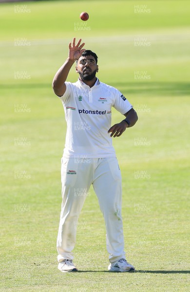060425  Glamorgan v Leicestershire, Rothesay County Championship Division 2 - Rehan Ahmed of Leicestershire