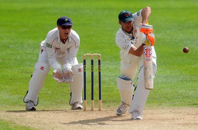 21.07.10. LV= County Championship Cricket, Division 2, Glamorgan v Leicestershire. Jacques du Toit batting for Leicestershire. 