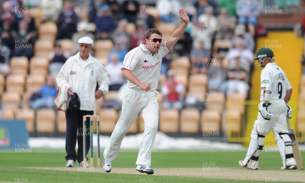 21.07.10 - Glamorgan v Leicestershire - LV County Championship Division 2 - Robert Croft of Glamorgan celebrates taking the wicket of Jacques du Toit of Leicestershire. 