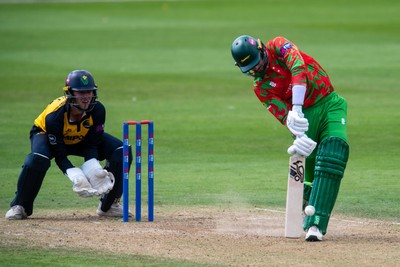260825 - Glamorgan v Leicestershire - Metro Bank One Day Cup - Peter Hanscombe of Leicestershire CCC