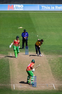260825 - Glamorgan v Leicestershire - Metro Bank One Day Cup - 