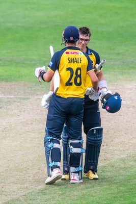 260825 - Glamorgan v Leicestershire - Metro Bank One Day Cup - 