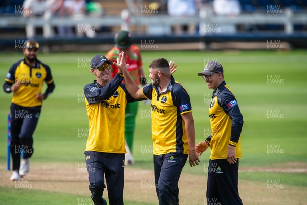 260825 - Glamorgan v Leicestershire - Metro Bank One Day Cup - Tom Horton of Glamorgan CCC celebrates the wicket of Shan Masood of Leicestershire CCC