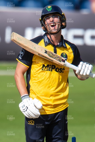 260825 - Glamorgan v Leicestershire - Metro Bank One Day Cup - Henry Hurle of Glamorgan CCC is bowled by Alex Green of Leicestershire CCC