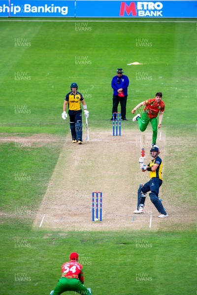 260825 - Glamorgan v Leicestershire - Metro Bank One Day Cup - 