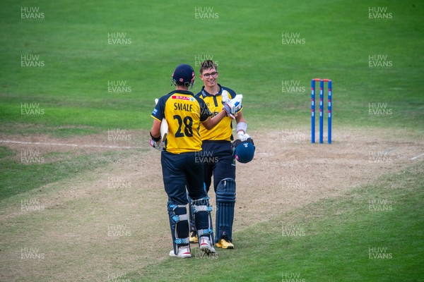 260825 - Glamorgan v Leicestershire - Metro Bank One Day Cup - 