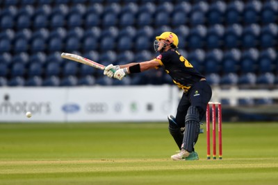 120724 - Glamorgan v Middlesex - T20, Vitality Blast - Will Smale of Glamorgan batting