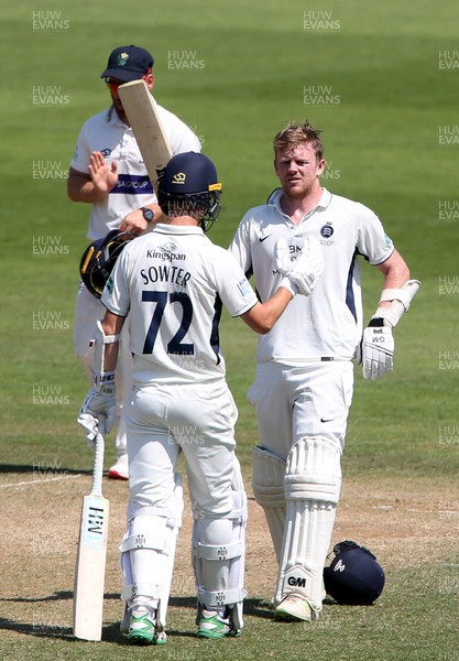 150719 - Glamorgan v Middlesex - Specsavers County Championship Division Two - Sam Robson of Middlesex acknowledges his century