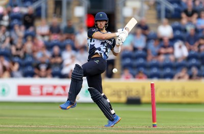180725 - Glamorgan v Middlesex - Vitality T20 Blast - Asa Tribe of Glamorgan batting