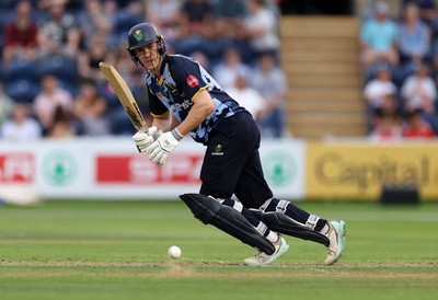 180725 - Glamorgan v Middlesex - Vitality T20 Blast - Ben Kellaway of Glamorgan batting