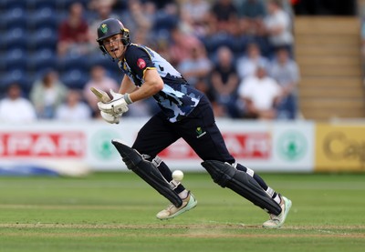 180725 - Glamorgan v Middlesex - Vitality T20 Blast - Ben Kellaway of Glamorgan batting