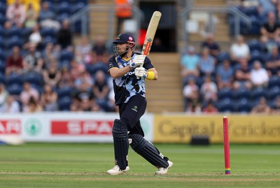 180725 - Glamorgan v Middlesex - Vitality T20 Blast - Dan Douthwaite of Glamorgan batting