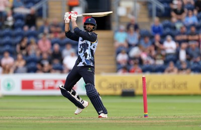 180725 - Glamorgan v Middlesex - Vitality T20 Blast - Imad Wasim of Glamorgan batting