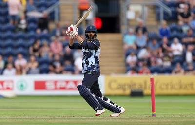 180725 - Glamorgan v Middlesex - Vitality T20 Blast - Imad Wasim of Glamorgan batting