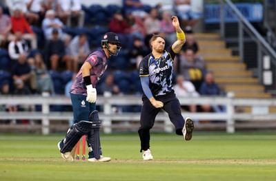 180725 - Glamorgan v Middlesex - Vitality T20 Blast - Dan Douthwaite of Glamorgan bowling