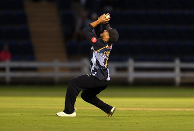 180725 - Glamorgan v Middlesex - Vitality T20 Blast - Kiran Carlson of Glamorgan catches the ball to dismiss Noah Cornwell