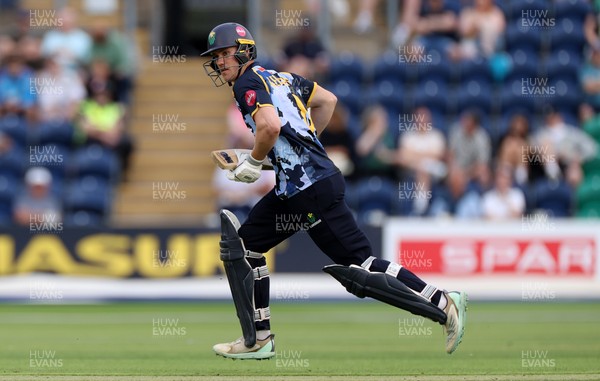 180725 - Glamorgan v Middlesex - Vitality T20 Blast - Ben Kellaway of Glamorgan batting