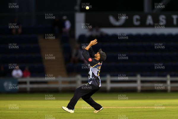 180725 - Glamorgan v Middlesex - Vitality T20 Blast - Kiran Carlson of Glamorgan catches the ball to dismiss Noah Cornwell