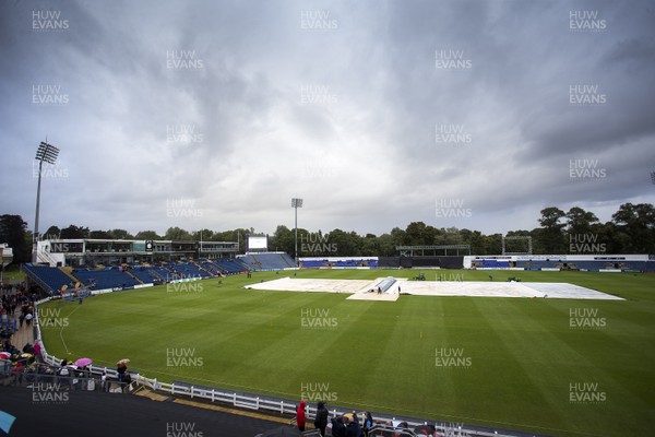 180817 - Glamorgan v Middlesex - Natwest T20 Blast - Wet weather delays play