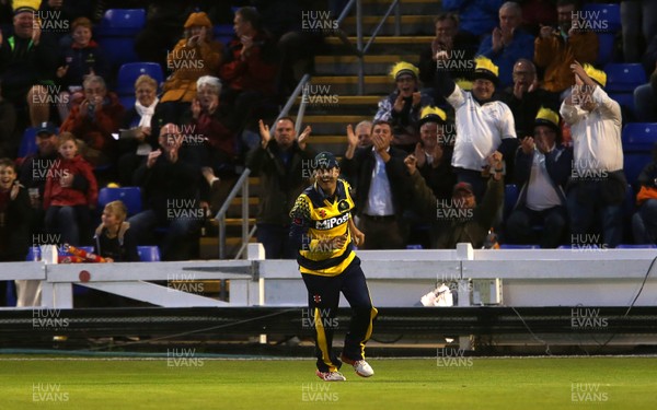 180817 - Glamorgan v Middlesex - Natwest T20 Blast - Jacques Rudolph of Glamorgan catches John Simpson of Middlesex
