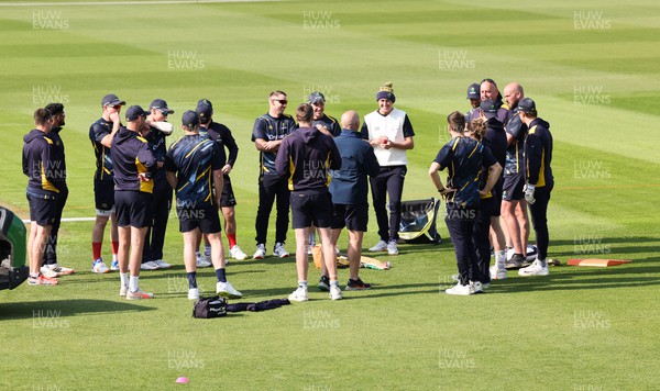 210422 - Glamorgan v Middlesex, LV= County Championship Division 2  - The Glamorgan squad huddle together ahead of the start of the match