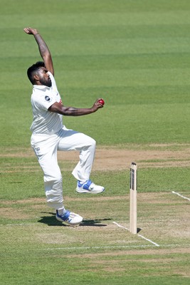 180525 - Glamorgan v Northamptonshire - Rothesay County Championship - Asitha Fernando of Glamorgan bowling