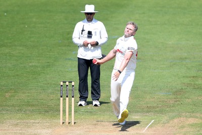 180525 - Glamorgan v Northamptonshire - Rothesay County Championship - Timm Van Der Gugten of Glamorgan bowling