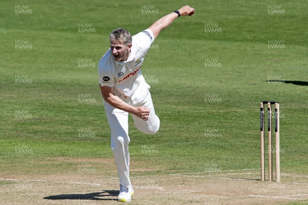 180525 - Glamorgan v Northamptonshire - Rothesay County Championship - Timm Van Der Gugten of Glamorgan bowling