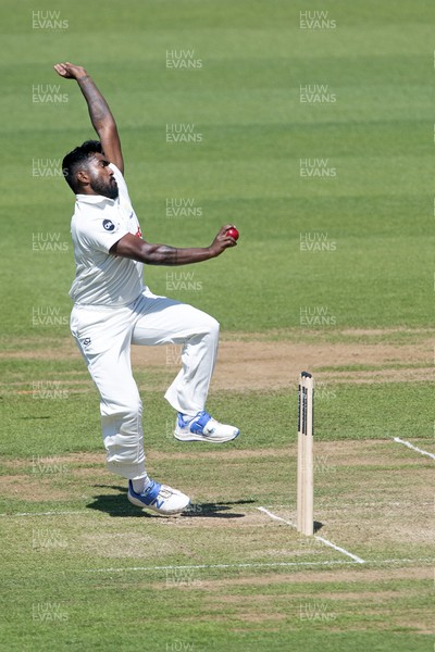 180525 - Glamorgan v Northamptonshire - Rothesay County Championship - Asitha Fernando of Glamorgan bowling