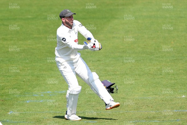 180525 - Glamorgan v Northamptonshire - Rothesay County Championship - Chris Cooke of Glamorgan catches the ball