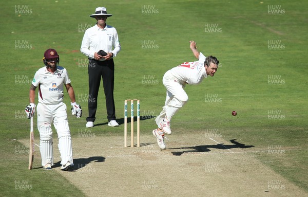 260618 - Glamorgan v Northamptonshire, Specsavers County Championship Div 2 - Michael Hogan of Glamorgan bowls to Ben Duckett of Northamptonshire