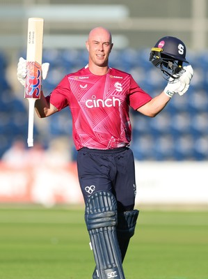080726 - Glamorgan v Northamptonshire Steelbacks, Vitality Blast Men - Chris Lynn of Northamptonshire Steelbacks makes his 100