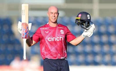 080726 - Glamorgan v Northamptonshire Steelbacks, Vitality Blast Men - Chris Lynn of Northamptonshire Steelbacks makes his 100
