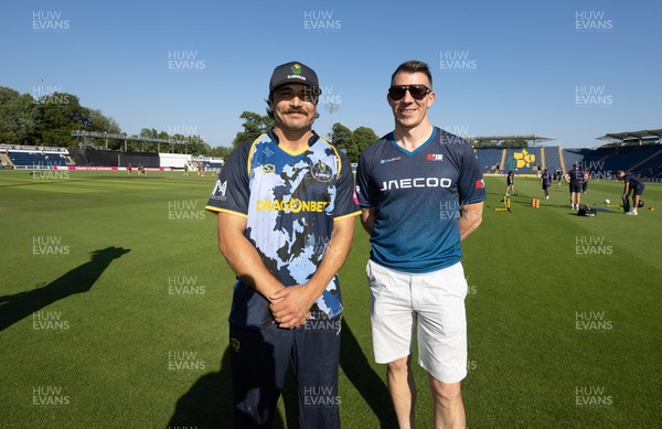 080726 - Glamorgan v Northamptonshire Steelbacks, Vitality Blast Men - Coin toss ahead of the match